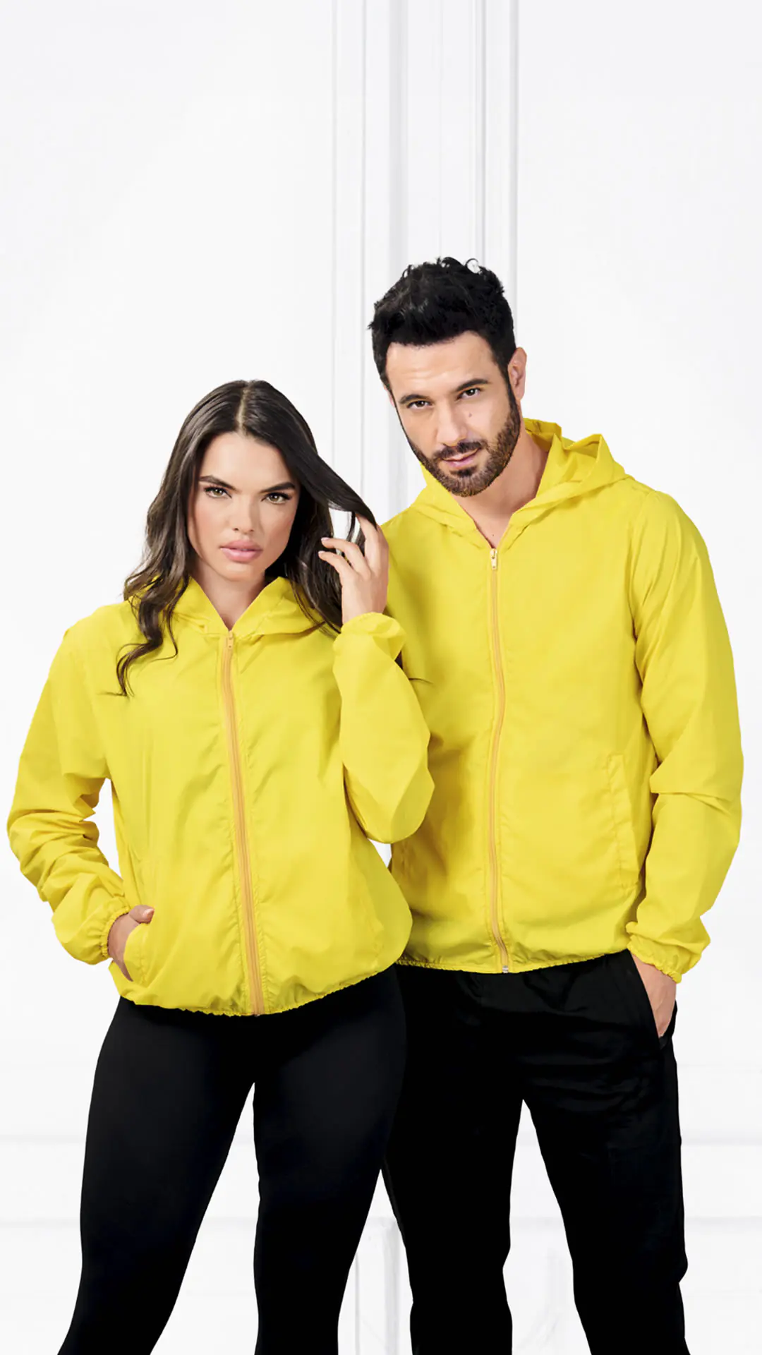 2337 dama y 2350 hombre amarillo